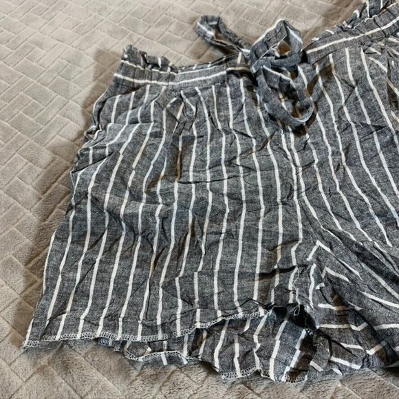 Express Womens Small Short Shorts Linen Blend Gray Striped High Rise Stretch - Picture 2 of 12